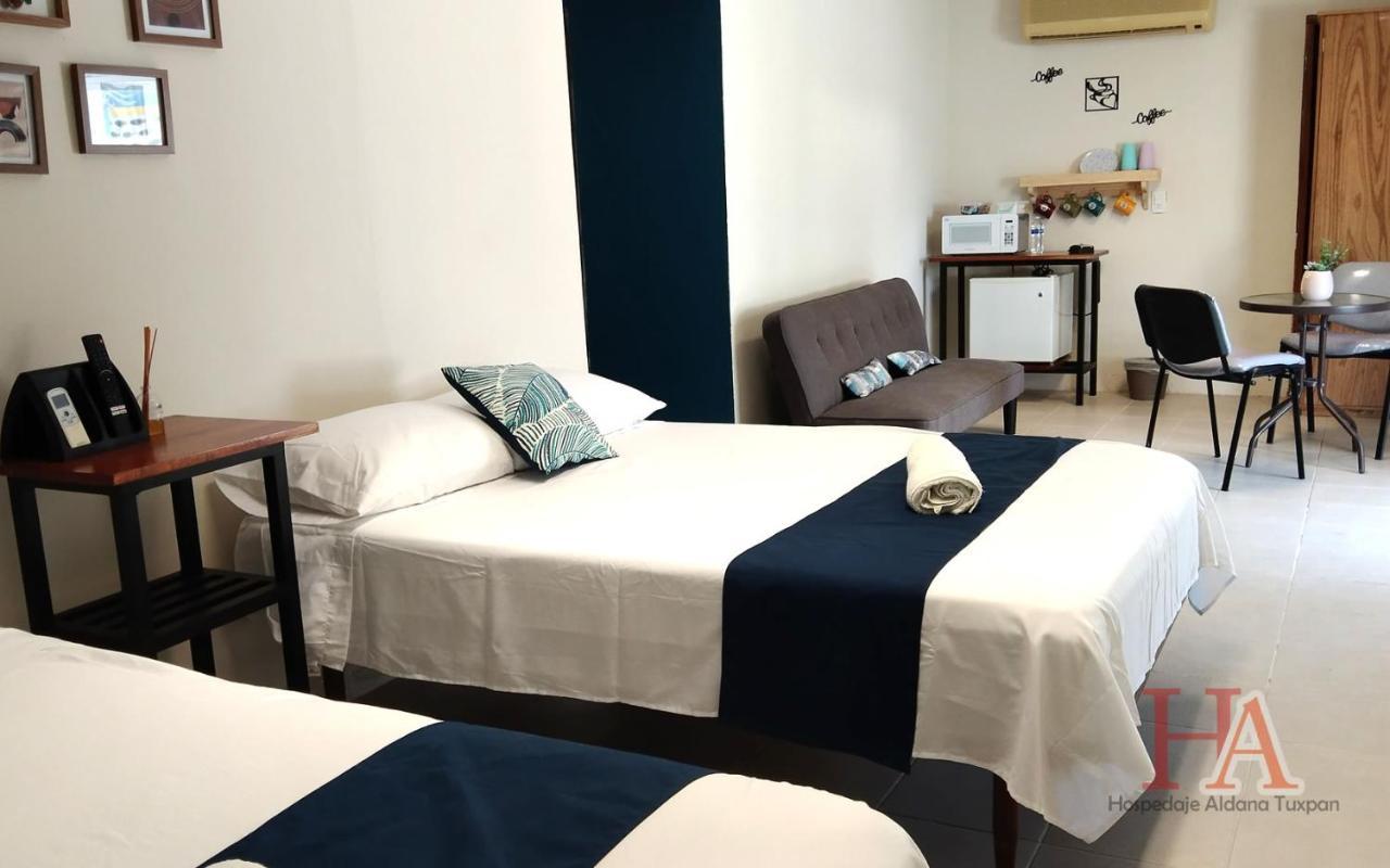 Hospedaje Aldana - Habitacion L E R D O En Zona Centro Tuxpan  Luaran gambar