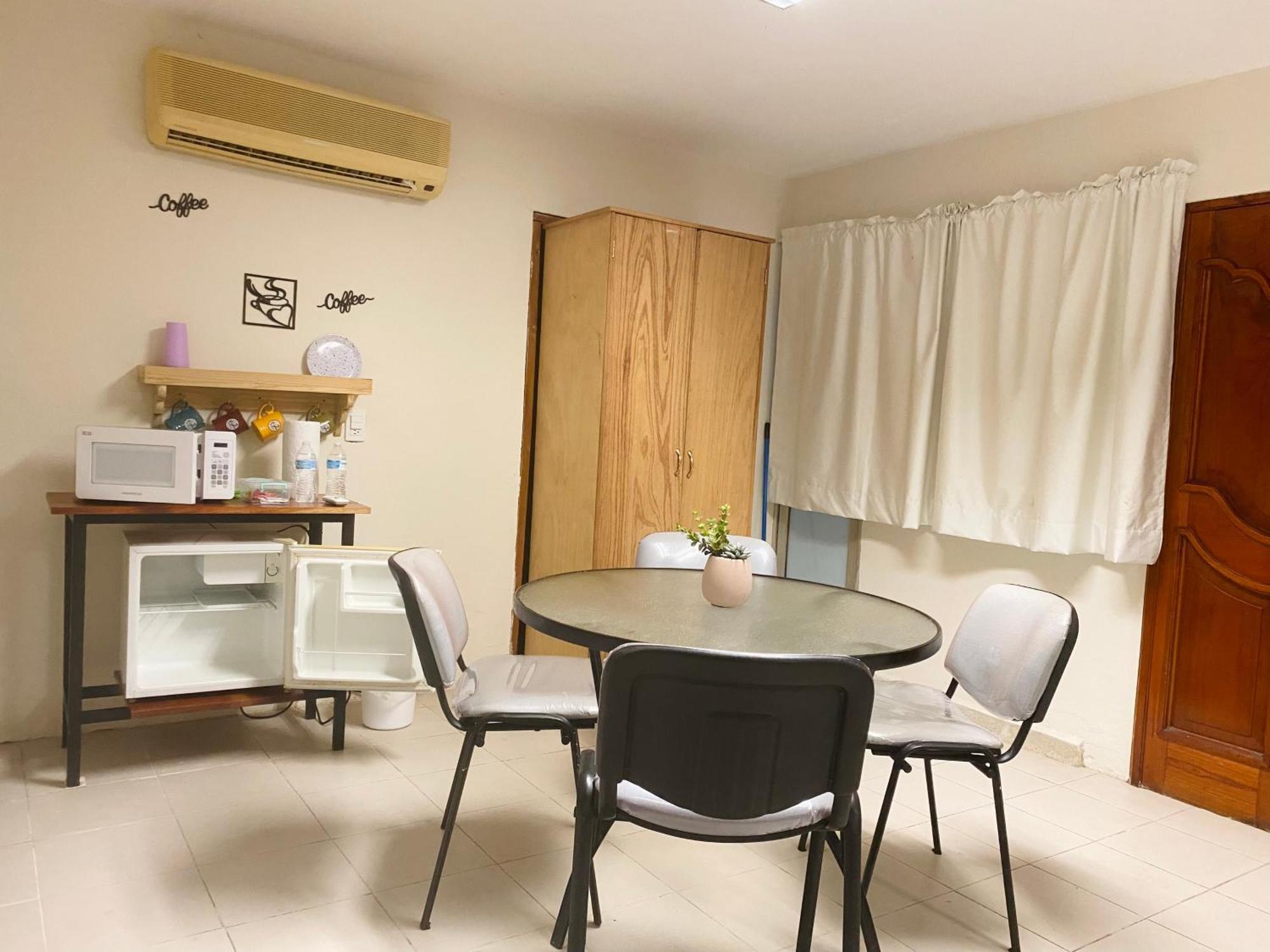Hospedaje Aldana - Habitacion L E R D O En Zona Centro Tuxpan  Luaran gambar